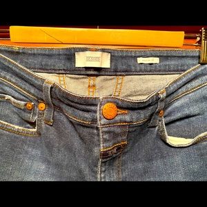 Closed Jean